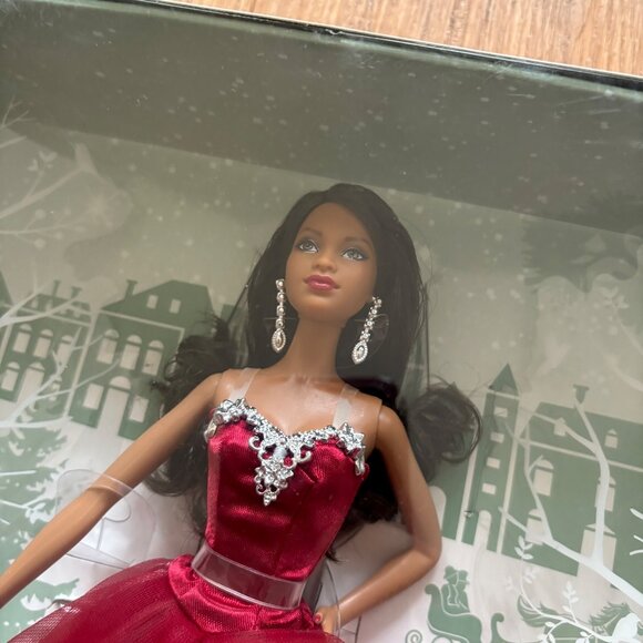 barbie red and gold dress Year 2013 Collector Edition 12 Inch Doll Set The gown stands out with a full voluminous skirt featuring a strapless Barbie Glamorous Gala Barbie Doll